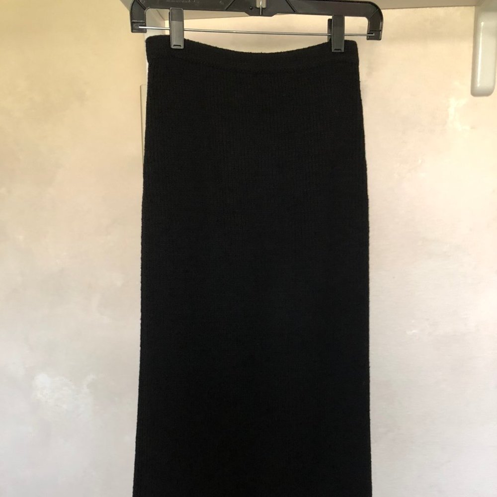 Black sweater skirt